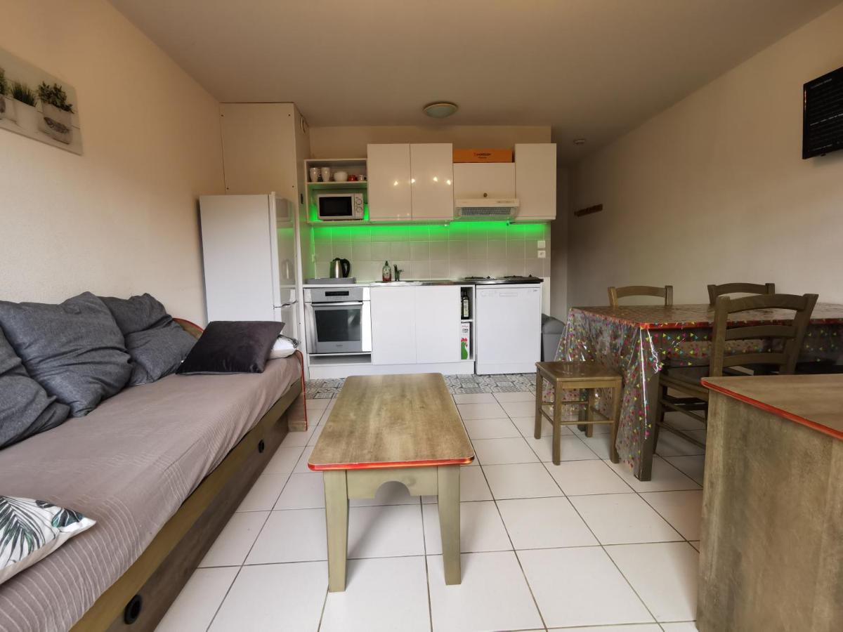 Au 11 T3 Duplex, Village Vacances, Piscines, Parking Saint-Geniez-d'Olt Luaran gambar
