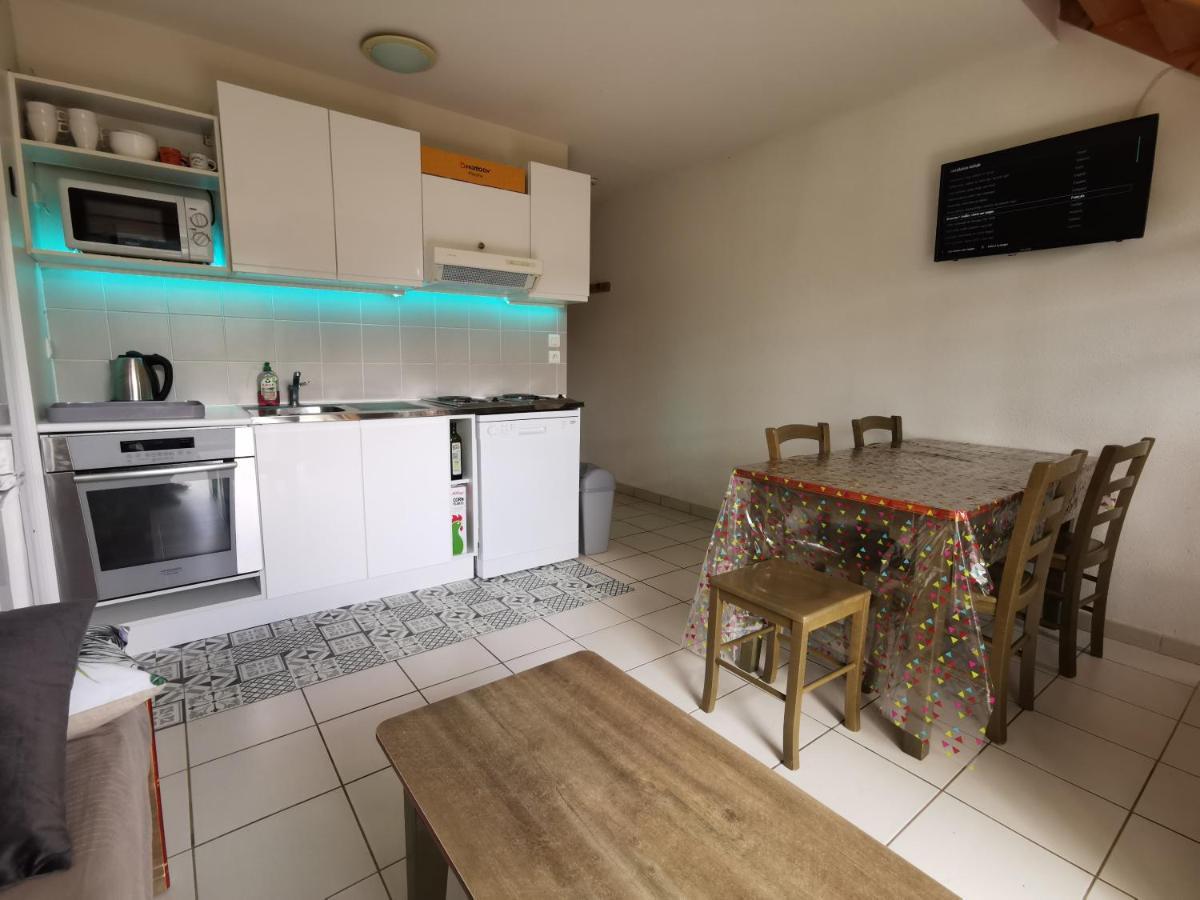 Au 11 T3 Duplex, Village Vacances, Piscines, Parking Saint-Geniez-d'Olt Luaran gambar