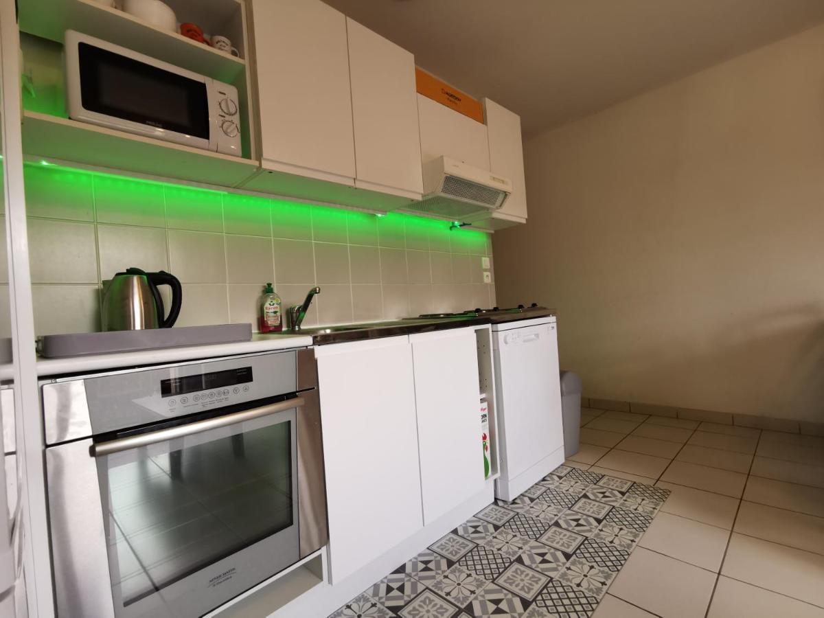 Au 11 T3 Duplex, Village Vacances, Piscines, Parking Saint-Geniez-d'Olt Luaran gambar